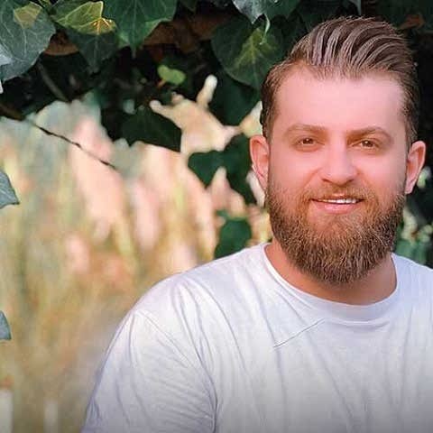 دانلود آهنگ اون که دنیا مات زیبایی و حرکتاشه اونتا مه داداشه مهیار خلیل زاده