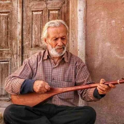 دانلود آهنگ بعد صد سال اگر بر سر قبرم گذری محمدرضا اسحاقی