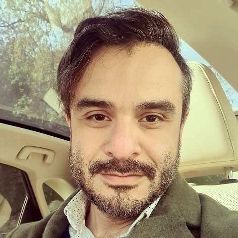 دانلود آهنگ من باد میشم میرم تو موهات علی عظیمی