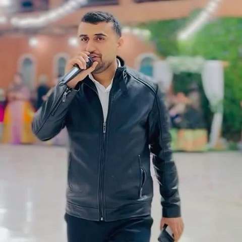 دانلود آهنگ انگار از یه معبد عشق قدیمی تو میای مجتبی بدری