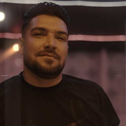 دانلود آهنگ قلبم و دستت گنجور شاکیه از وحید رحمتی (زخم کاری)
