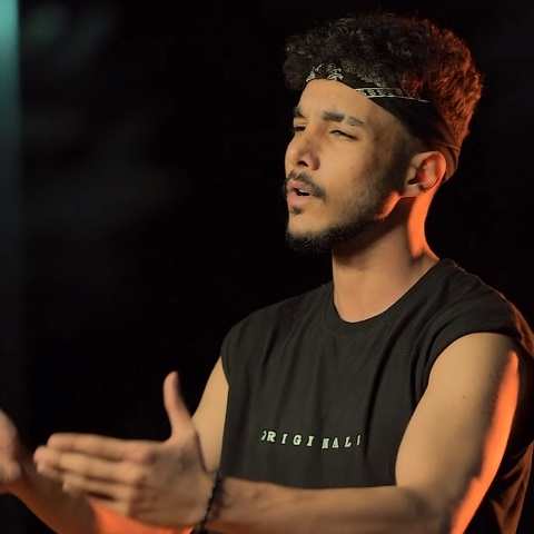 دانلود آهنگ چشمات منو عاشق کرد نیمه منو کامل کرد از امیر هاکان دانلود آهنگ چشمات منو عاشق کرد نیمه منو کامل کرد از امیر هاکان
