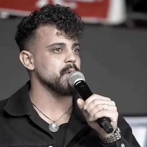 دانلود آهنگ تخت خواب و منو درد بی خوابی از محمد ملایی