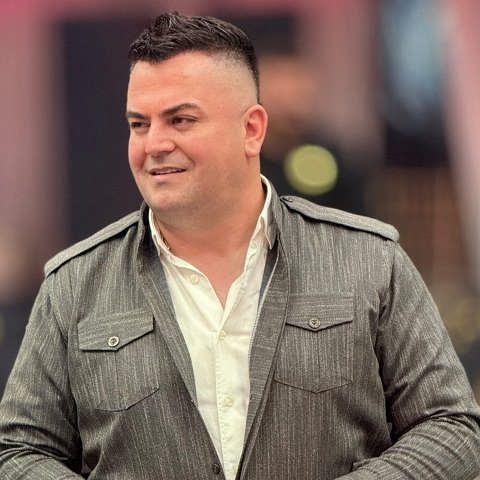 دانلود آهنگ شاری دلم هموی خمه از فرشاد امینی و پیشرو هورامی (ترند اینستا)