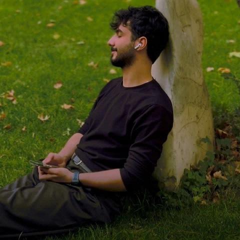 دانلود آهنگ امشب تولدمه و قلبم خوشحاله از علی سایه