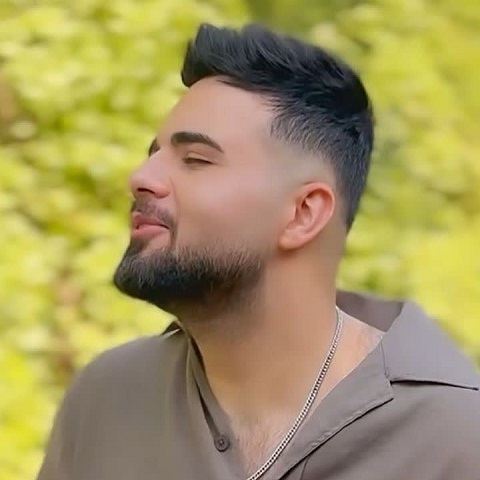 دانلود آهنگ فرفری موتو عشقه چشم و ابروتو عشقه از شاهین بنان